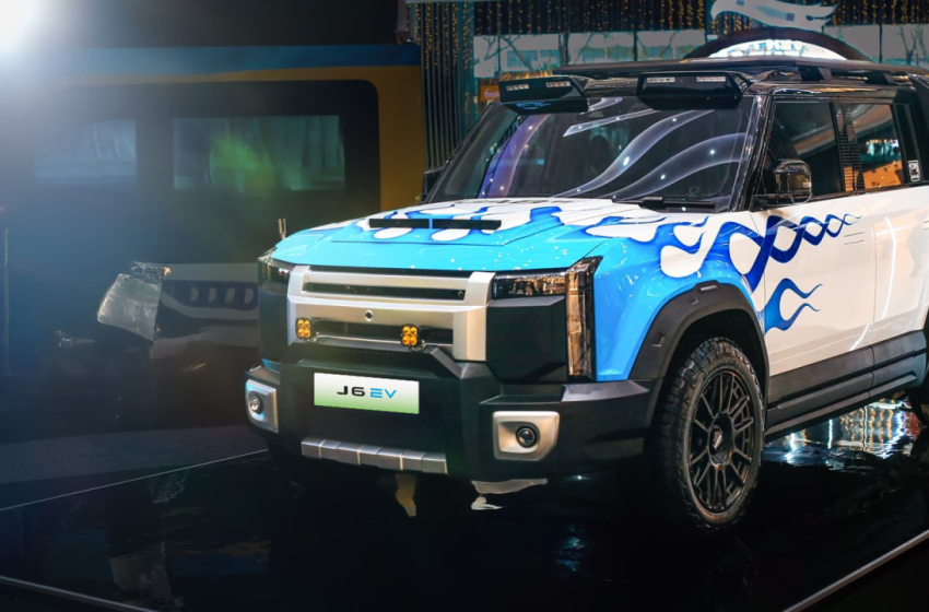  Chery dan Mahakarya J6 EV Modifikasi Membuka Gerbang Kreativitas di IMX 2025