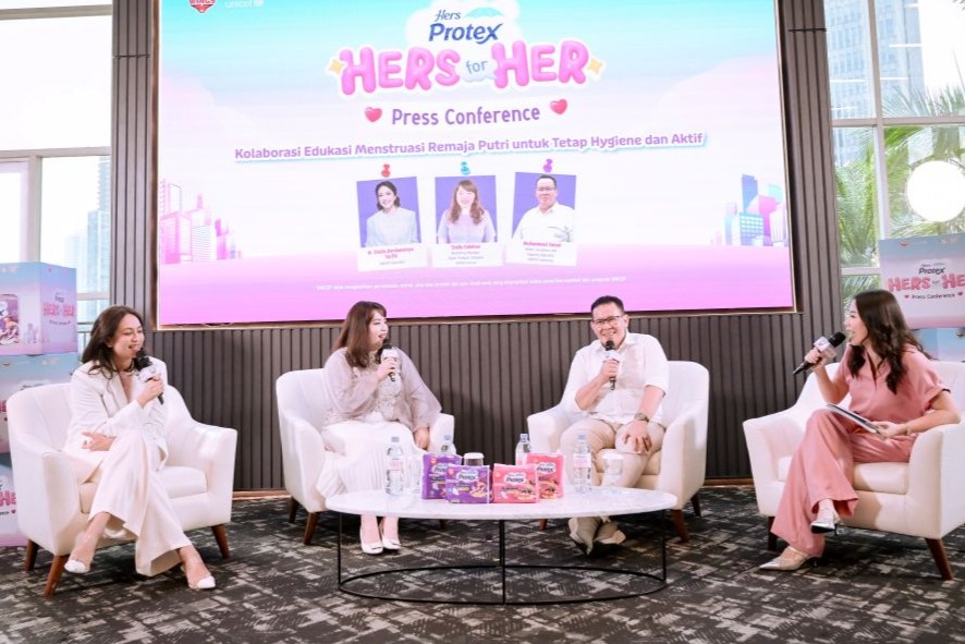 Sesi-Talkshow-di-acara-Press-Conference-WINGS-for-UNICEF-Bersama-Hers-Protex